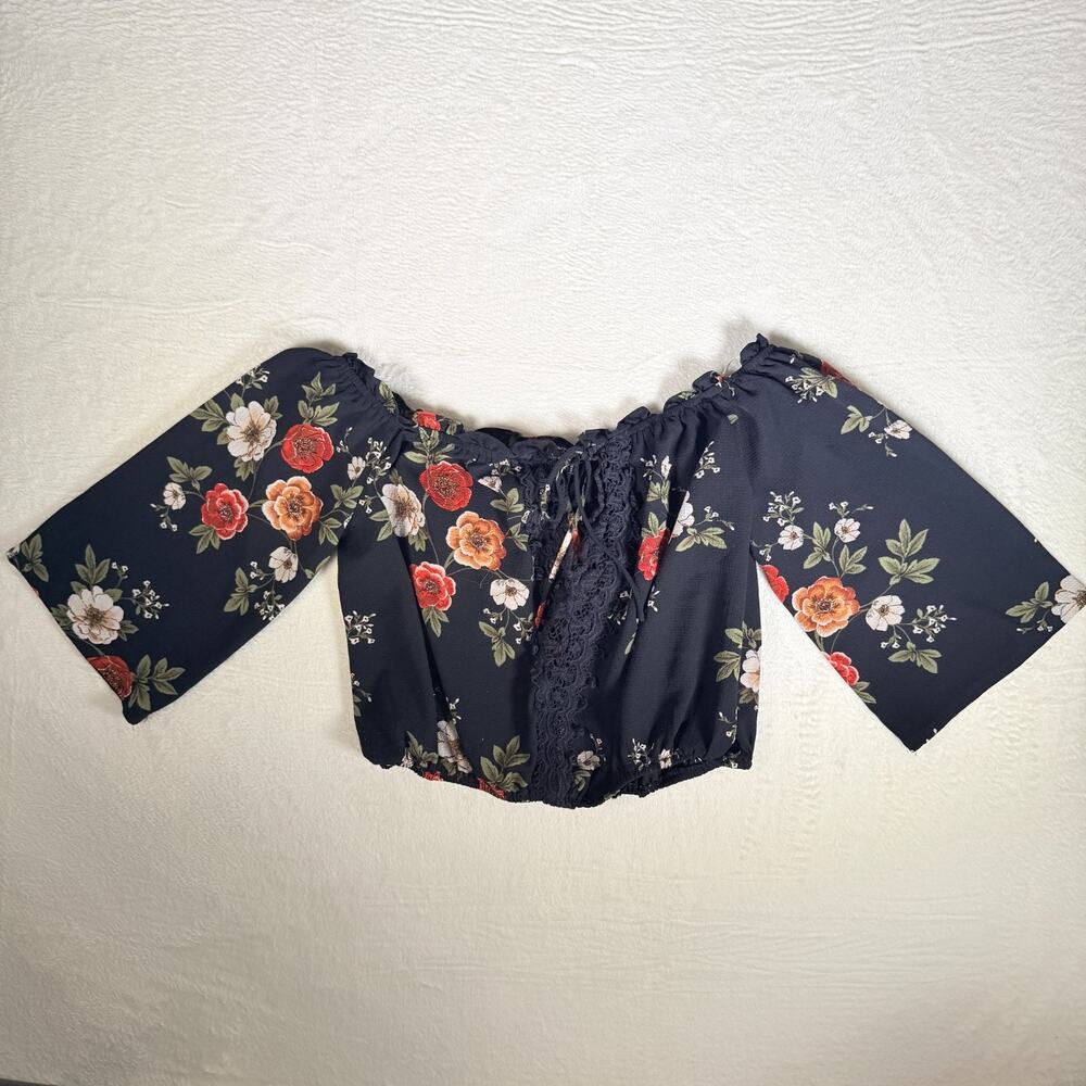 Paper Heart Size XL Black Floral Off Shoulder Crop‎ Top Bell Sleeves Lace Trim